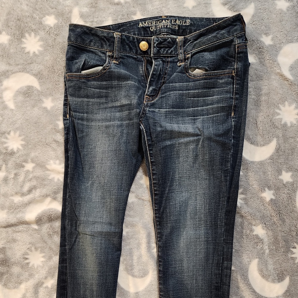 American Eagle Medium Dark Wash Super Stretch Jeggings Size 6 Short